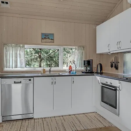 Holiday home Gorgeous In Aakirkeby With Kitchen Vester Somarken