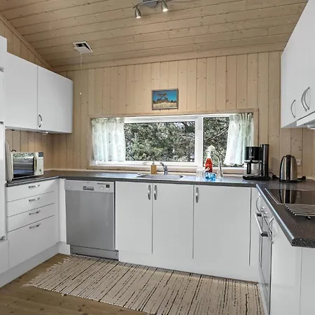 Gorgeous In Aakirkeby With Kitchen *