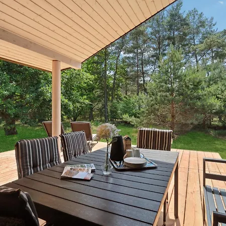 Aakirkeby With A Fireplace 01 Semesterbostad