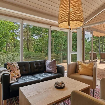 Gorgeous In Aakirkeby With Kitchen *